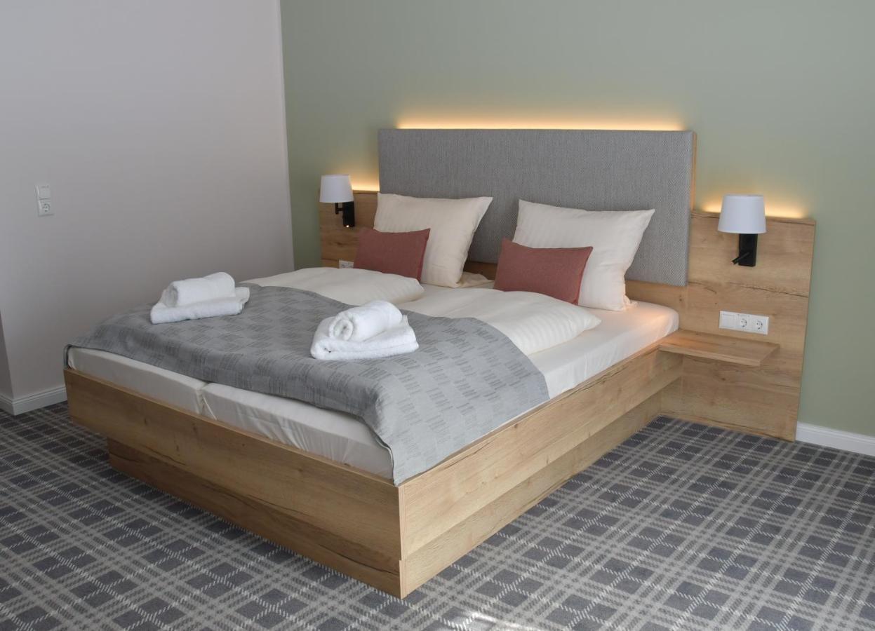 Landhaus Hamester - Hotel & Restaurant Basthorst  المظهر الخارجي الصورة