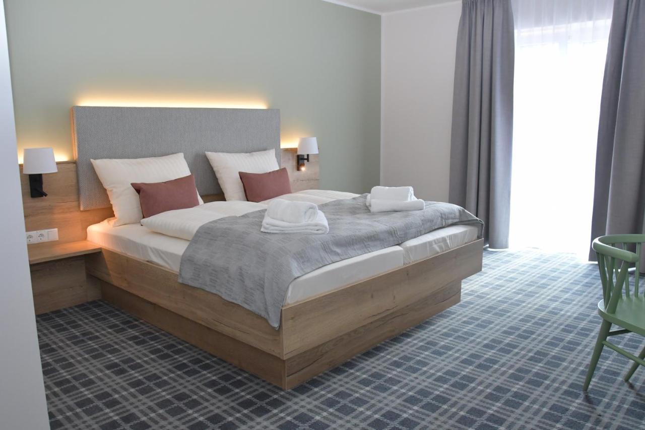 Landhaus Hamester - Hotel & Restaurant Basthorst  المظهر الخارجي الصورة