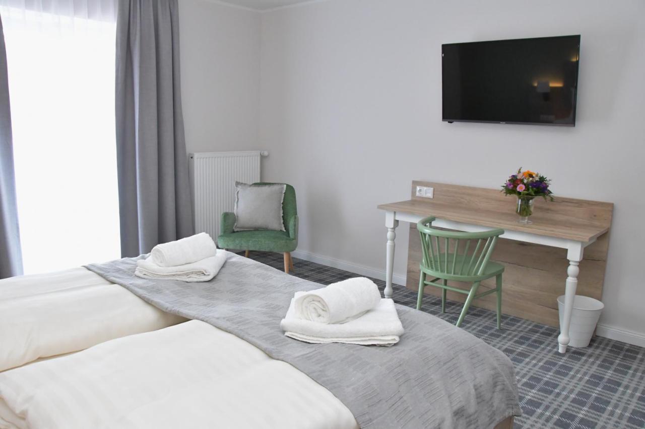 Landhaus Hamester - Hotel & Restaurant Basthorst  المظهر الخارجي الصورة