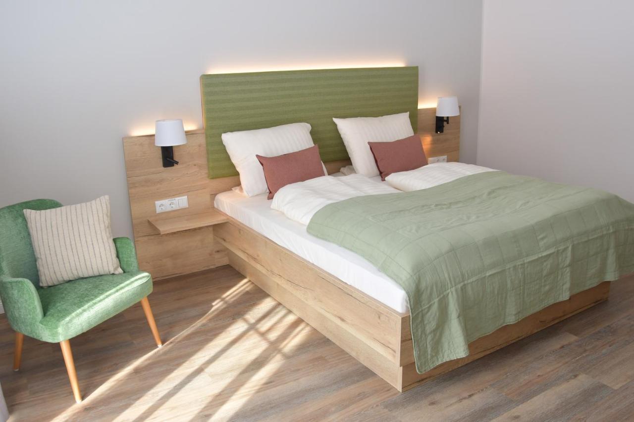 Landhaus Hamester - Hotel & Restaurant Basthorst  المظهر الخارجي الصورة
