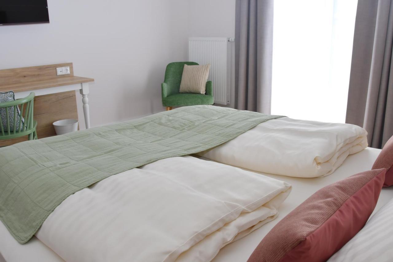 Landhaus Hamester - Hotel & Restaurant Basthorst  المظهر الخارجي الصورة