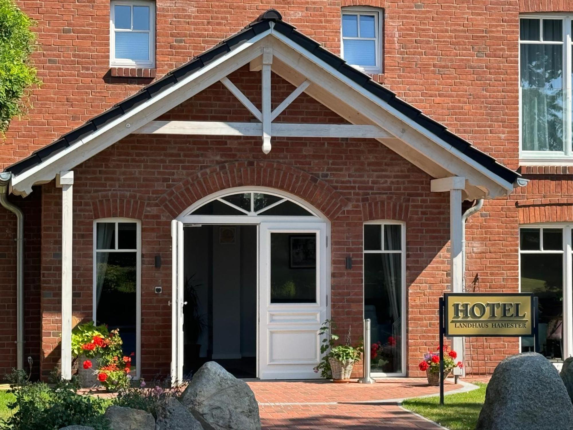 Landhaus Hamester - Hotel & Restaurant Basthorst  المظهر الخارجي الصورة