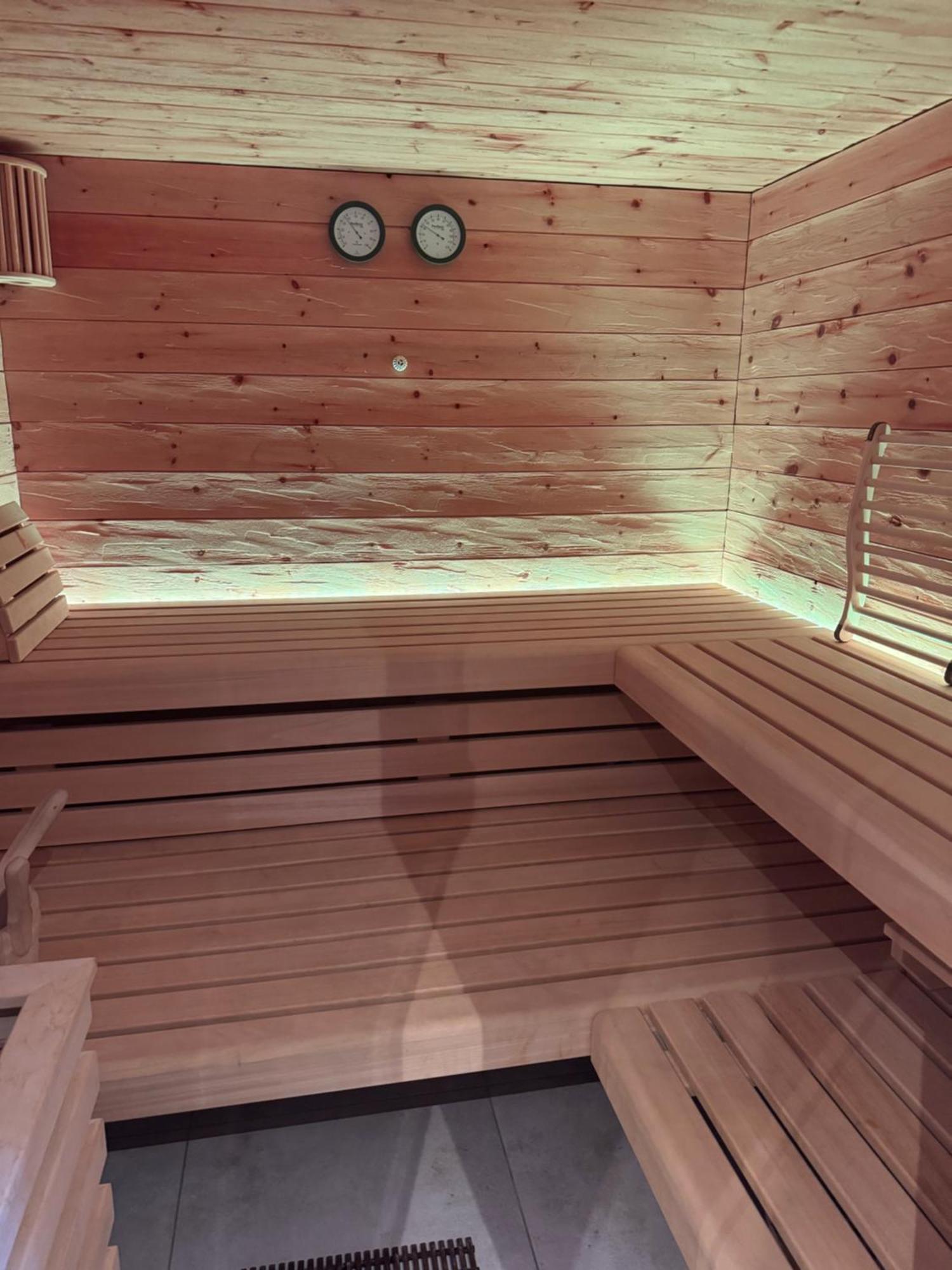 Landhaus Hamester - Hotel & Restaurant Basthorst  المظهر الخارجي الصورة